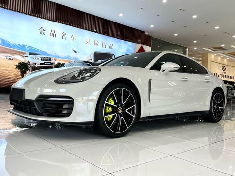 Porsche Panamera 2023