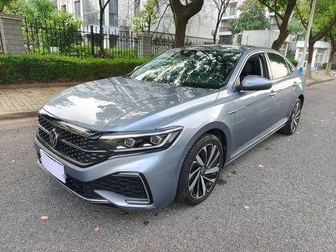 Volkswagen Passat 2022