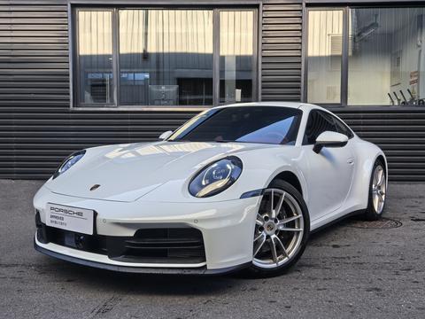 Porsche 911 2025