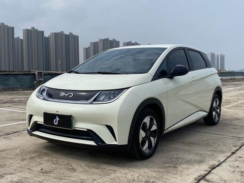 BYD Dolphin 2025