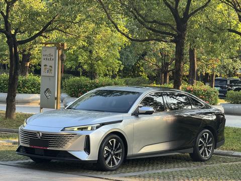 Changan Lamore 2023