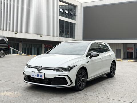 Volkswagen Golf 2021