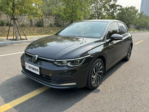 Volkswagen Golf 2021