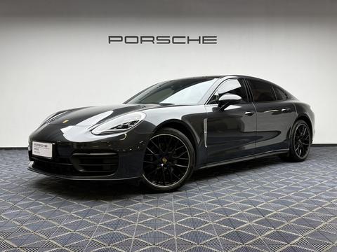 Porsche Panamera 2023
