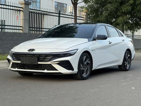 Hyundai Elantra 2023