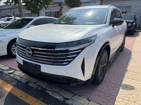 Nissan Pathfinder 2024