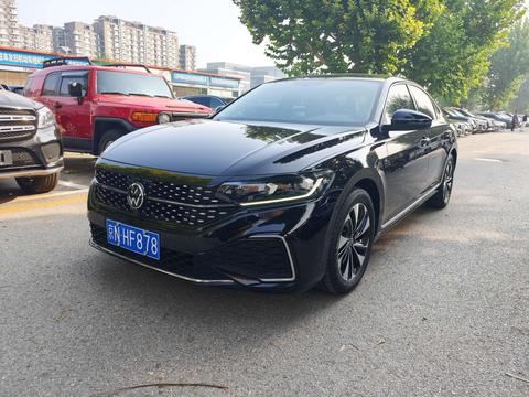 Volkswagen Passat 2023