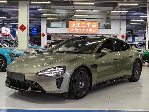 Xiaomi SU7 2024
