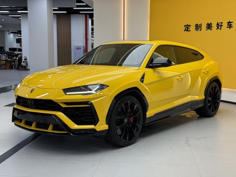 Lamborghini Urus 2021