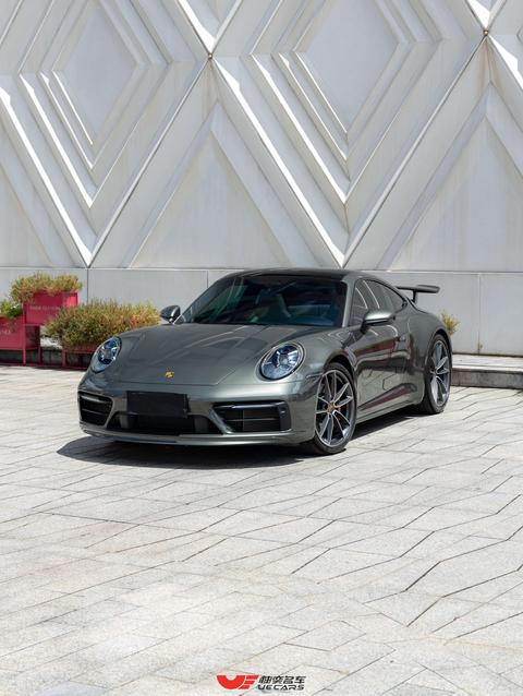 Porsche 911 2023