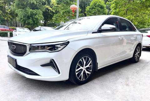 Geely Emgrand 2022
