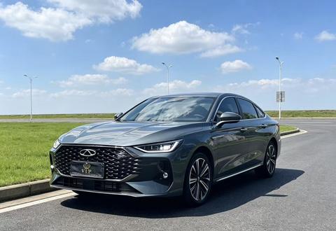 Chery Arrizo 8 Pro 2025