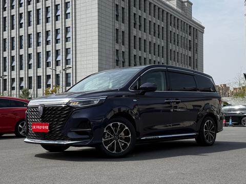 Roewe iMAX8 2023