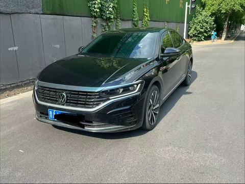 Volkswagen Passat 2023