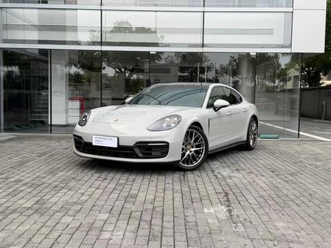 Porsche Panamera 2023