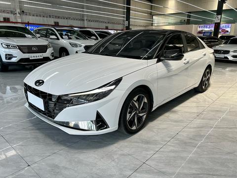 Hyundai Elantra 2022