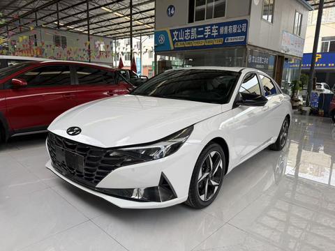 Hyundai Elantra 2021