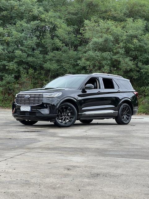 Ford Explorer 2023