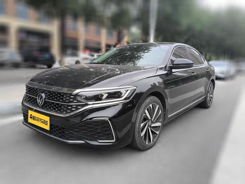Volkswagen Passat 2023