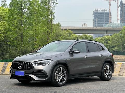 Mercedes-Benz GLA AMG 2022