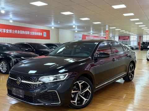 Volkswagen Passat 2023