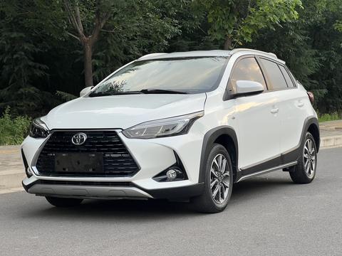 Toyota Yaris L 2022