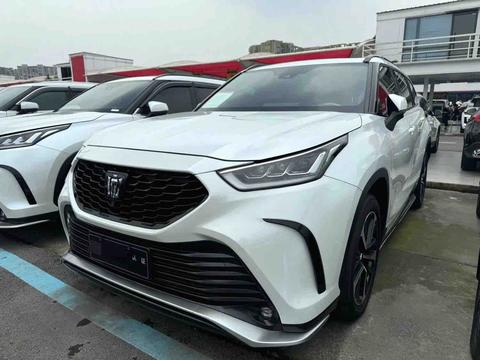 Toyota Crown Kluger 2022