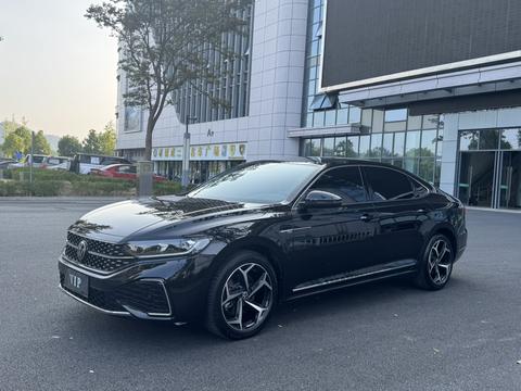 Volkswagen Passat 2024