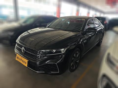 Volkswagen Passat 2023