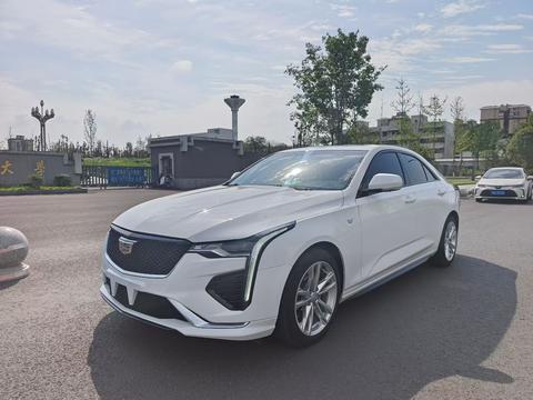 Cadillac CT4 2022
