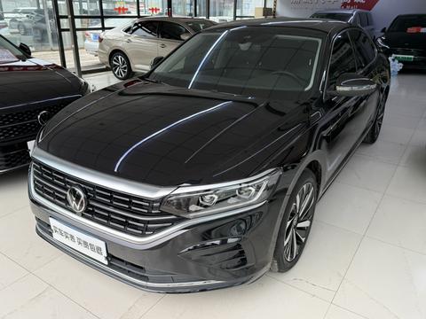 Volkswagen Passat 2022