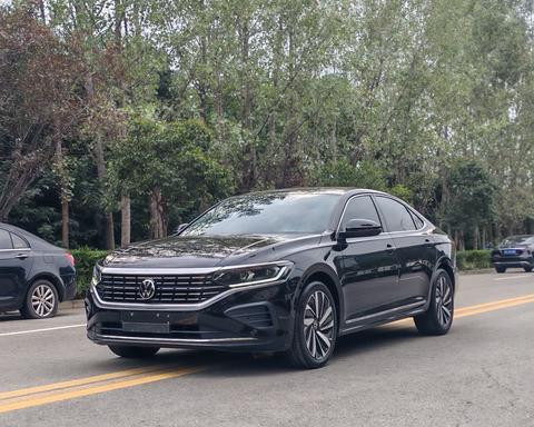 Volkswagen Passat 2024