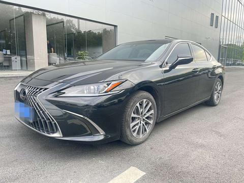Lexus ES 2022