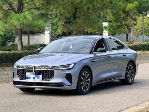 Lincoln Z 2022