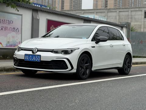 Volkswagen Golf 2021