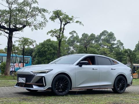 Changan UNI-V 2023
