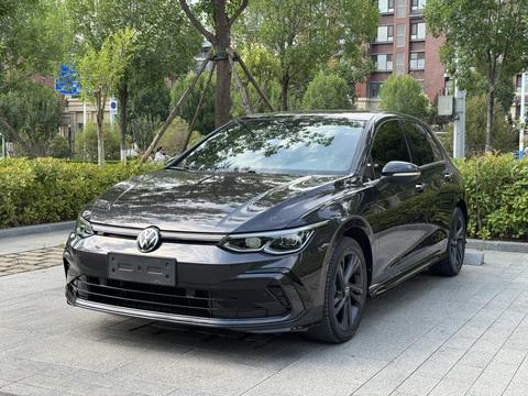 Volkswagen Golf 2021