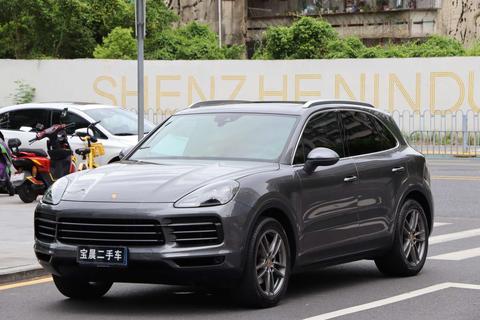 Porsche Cayenne 2022