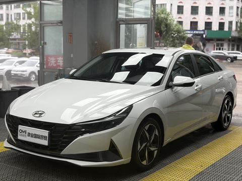 Hyundai Elantra 2021