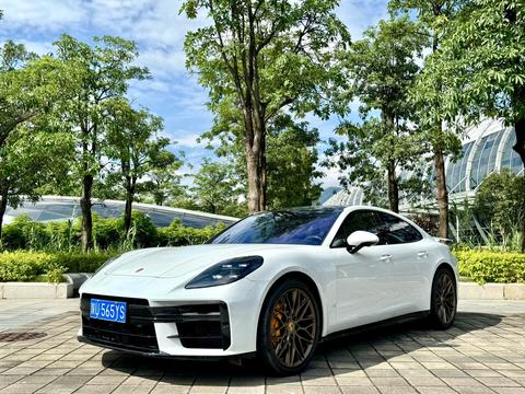 Porsche Panamera 2024