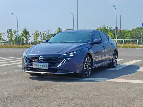 Nissan Teana 2026
