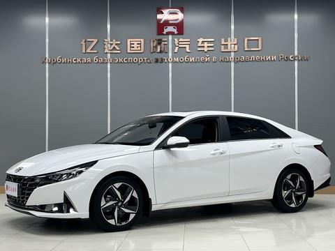 Hyundai Elantra 2022