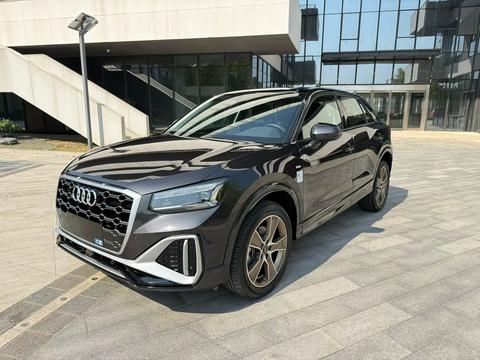 Audi Q2L 2024