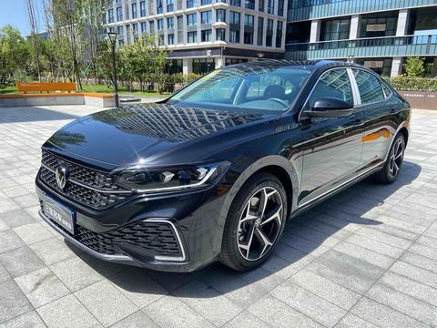 Volkswagen Passat 2025