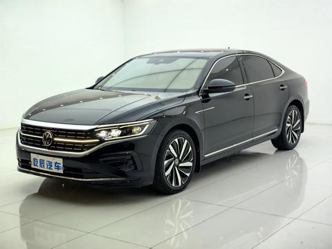 Volkswagen Passat 2022