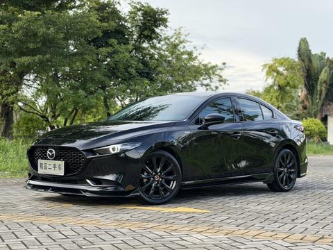 Mazda 3 Axela 2022