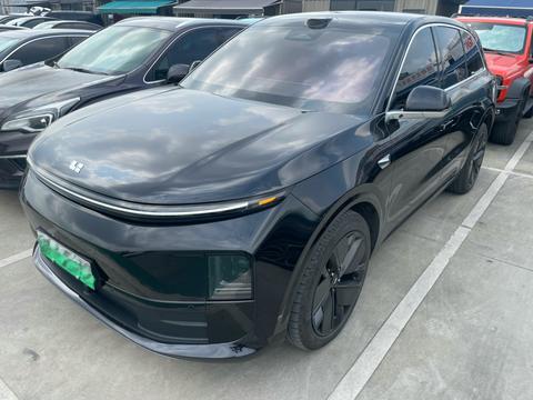 Li Auto L6 2025