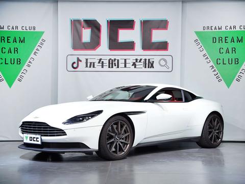 Aston Martin DB11 2020