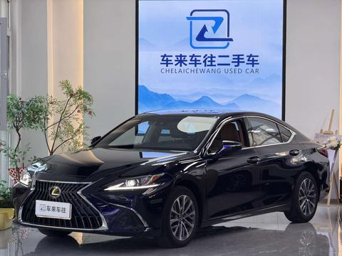 Lexus ES 2022