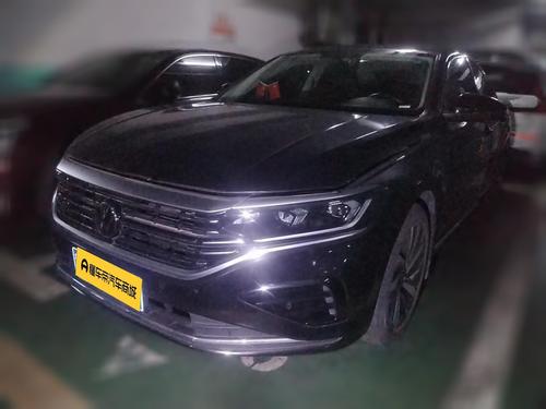 Volkswagen Passat 2023